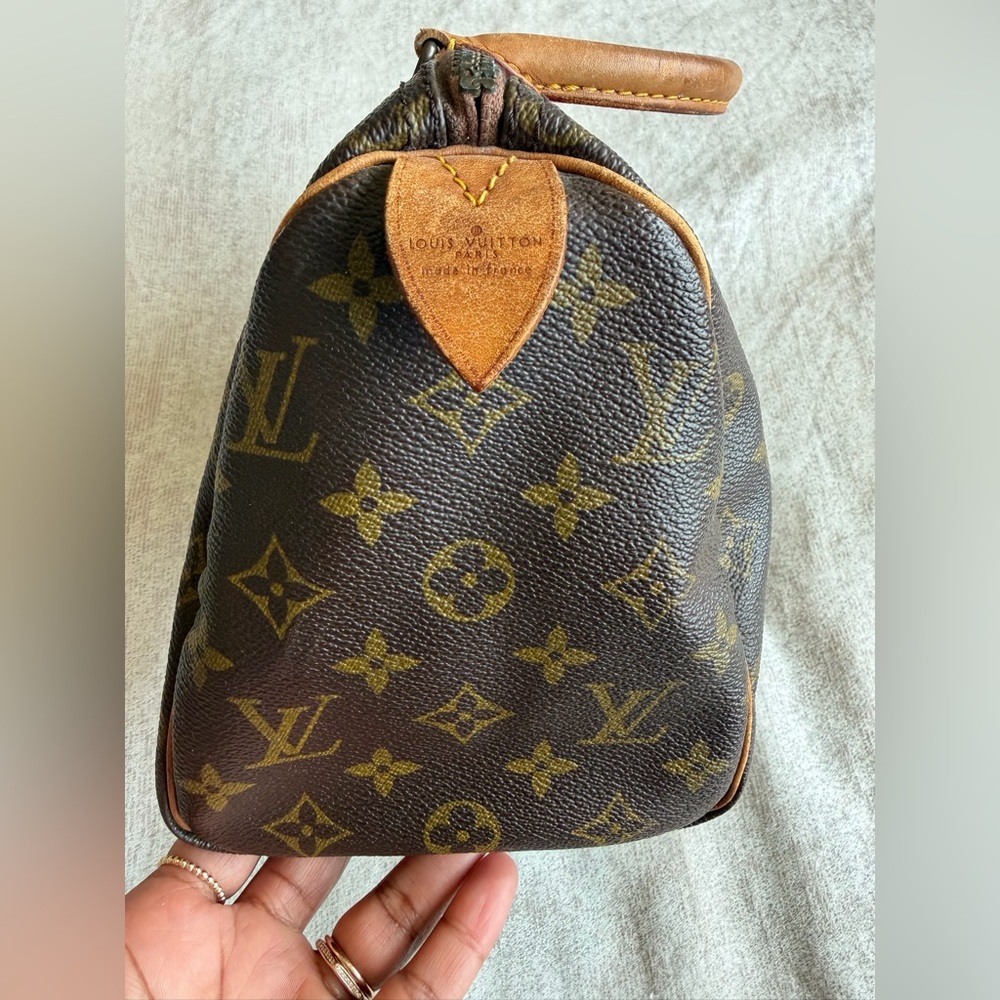 Vintage Louis Vuitton Monogram Speedy 25 - Picture 9 of 16